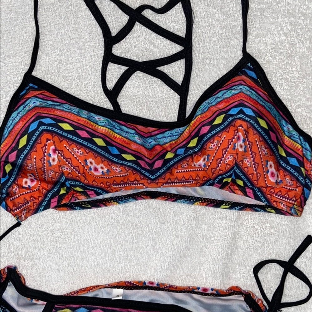 Floral Bikini - Picture 3 of 5